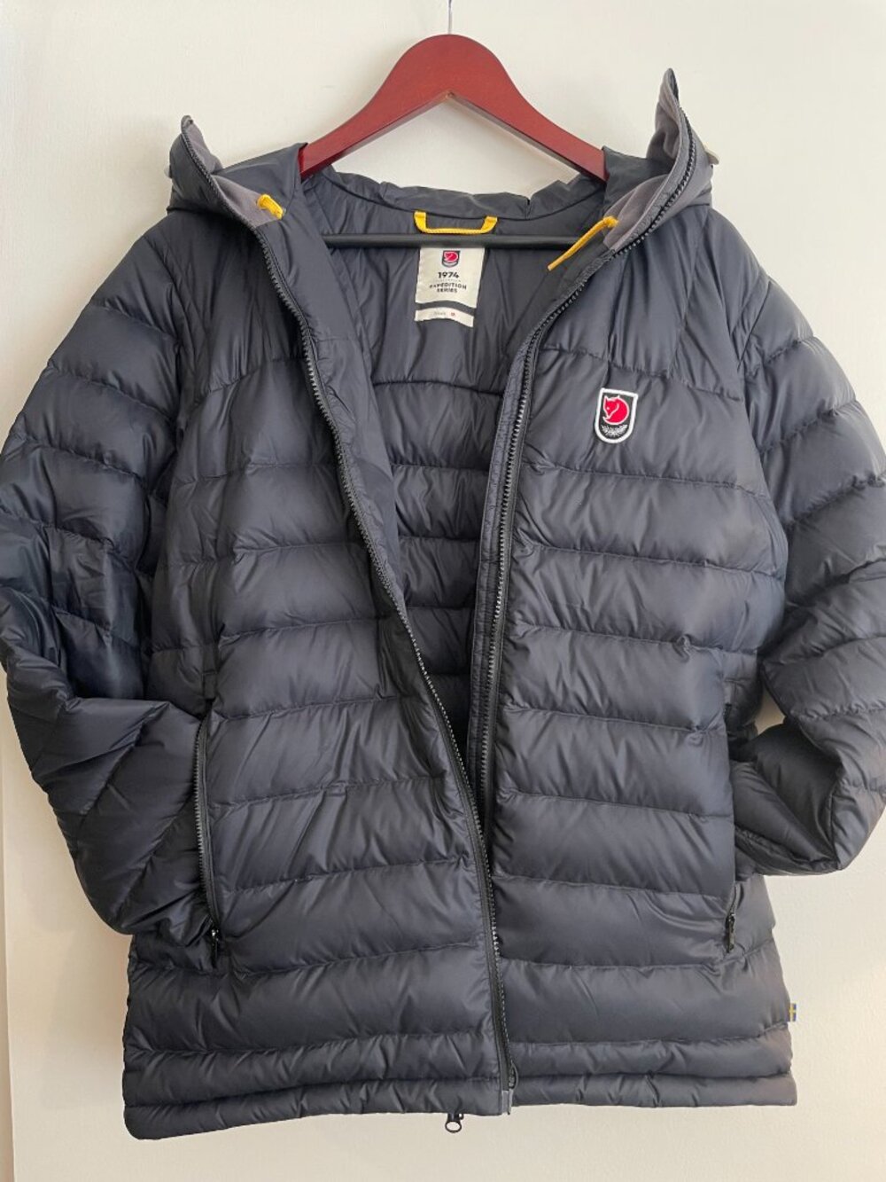 Fjallraven Expedition Pack Down Jacket Hoodie men's medium black